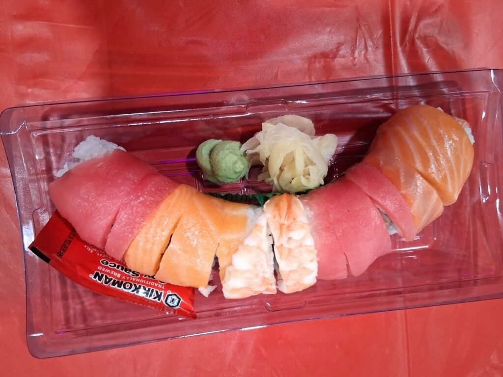 Nigiri rainbow roll kuoung sushi